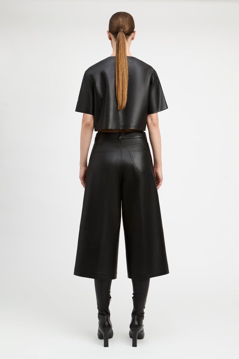 Black Billie Cropped Tee