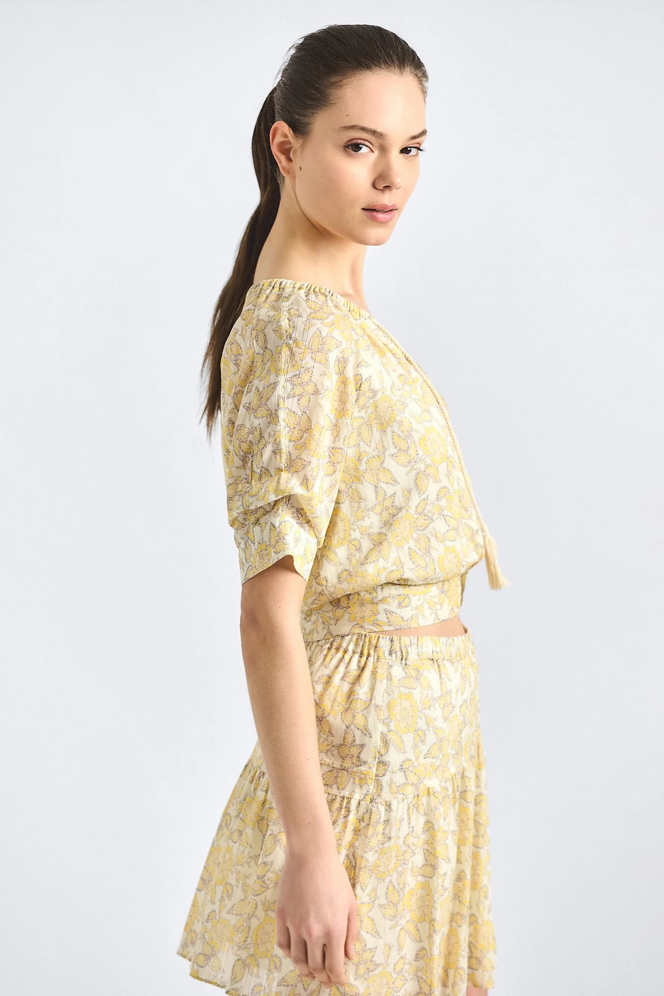 SURI TUCK FRONT TOP