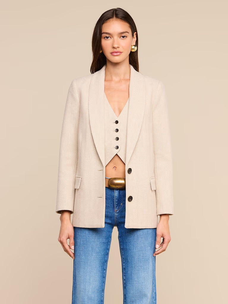 Amelie Blazer