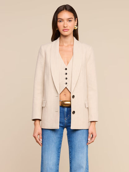 Amelie Blazer