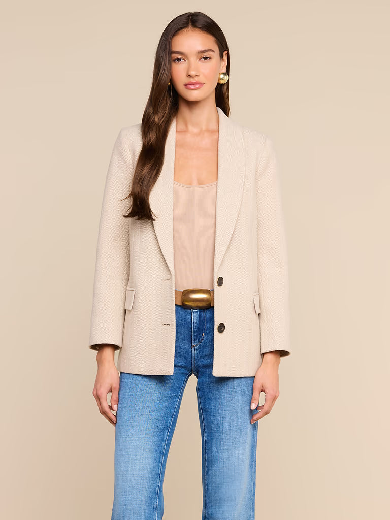 Amelie Blazer