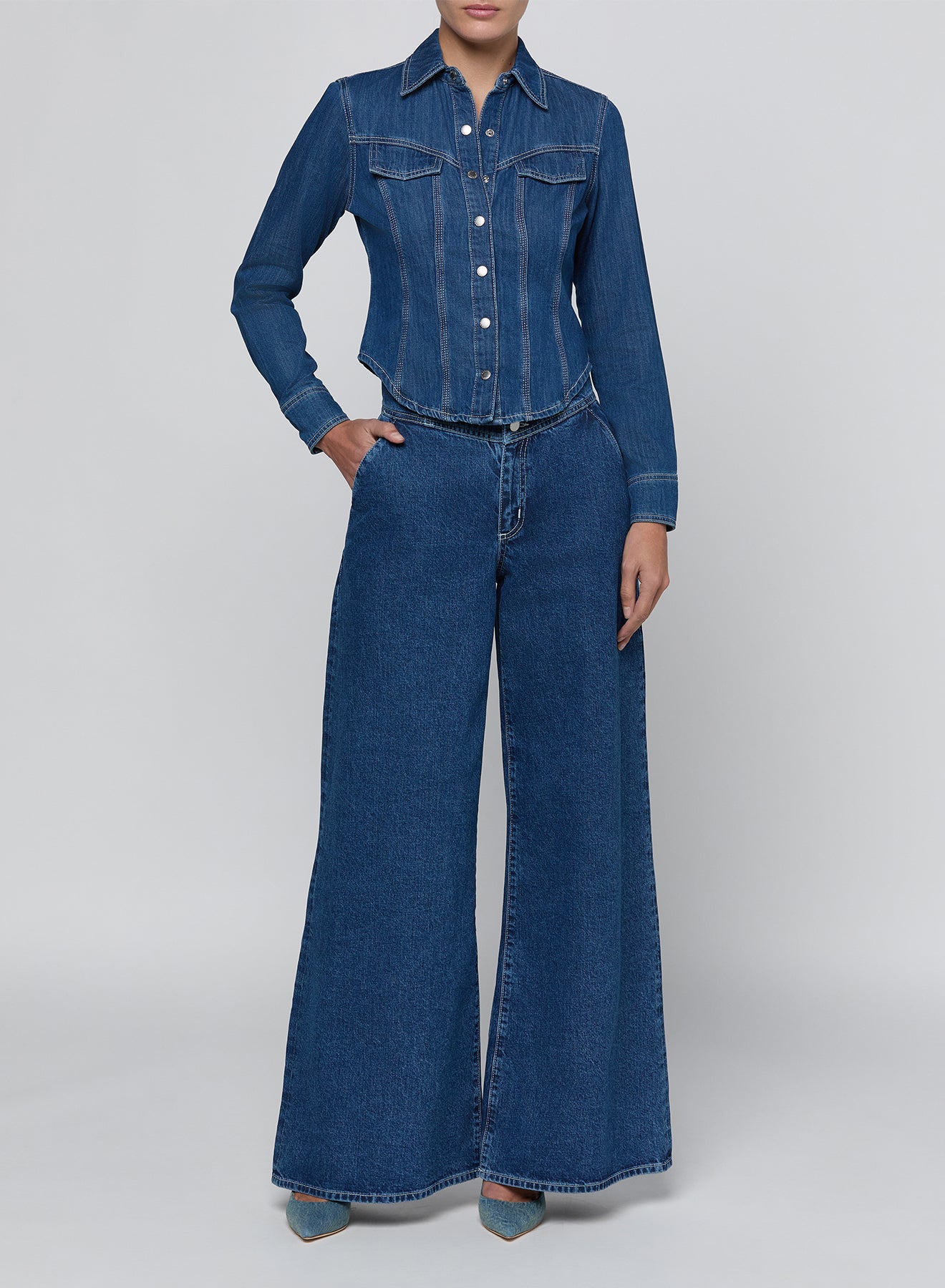 LOUIS FITTED DENIM SHIRT