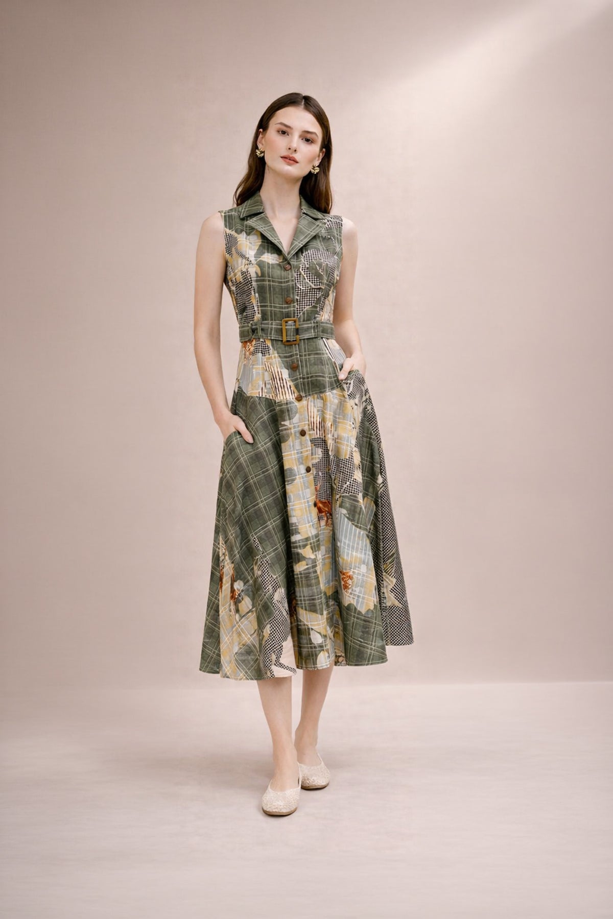 BELA KNOTCH COLLAR TlER DRESS