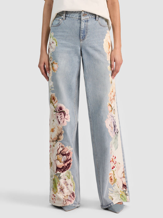 AMAZING EMBROIDERED JEAN