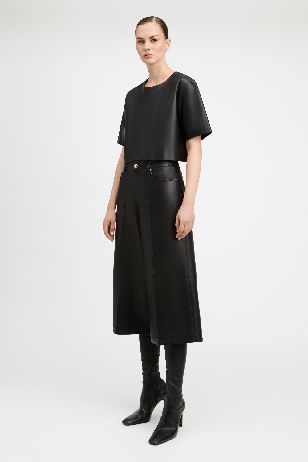 Black Billie Cropped Tee