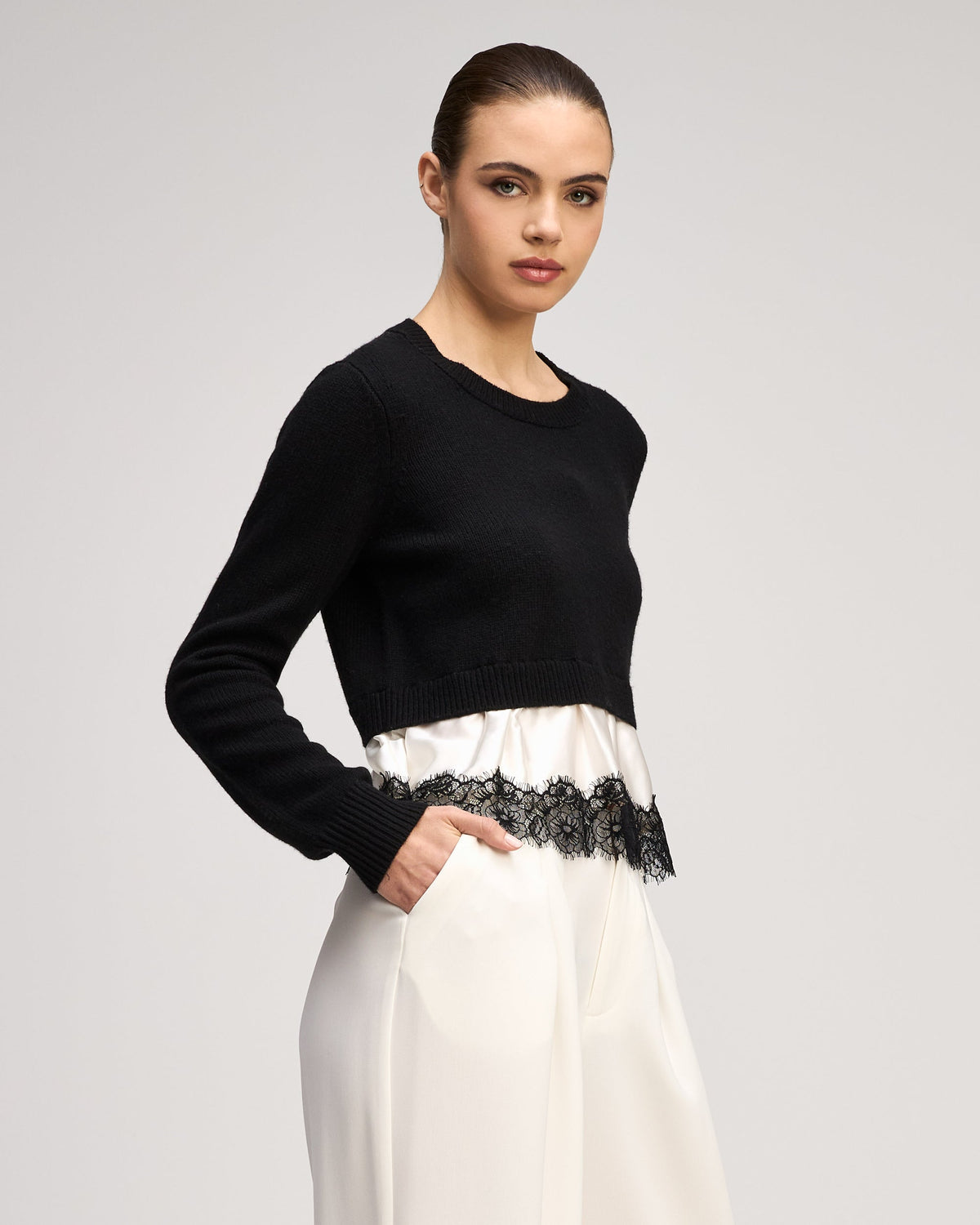 Black/Ivory/Black Zyla Pullover