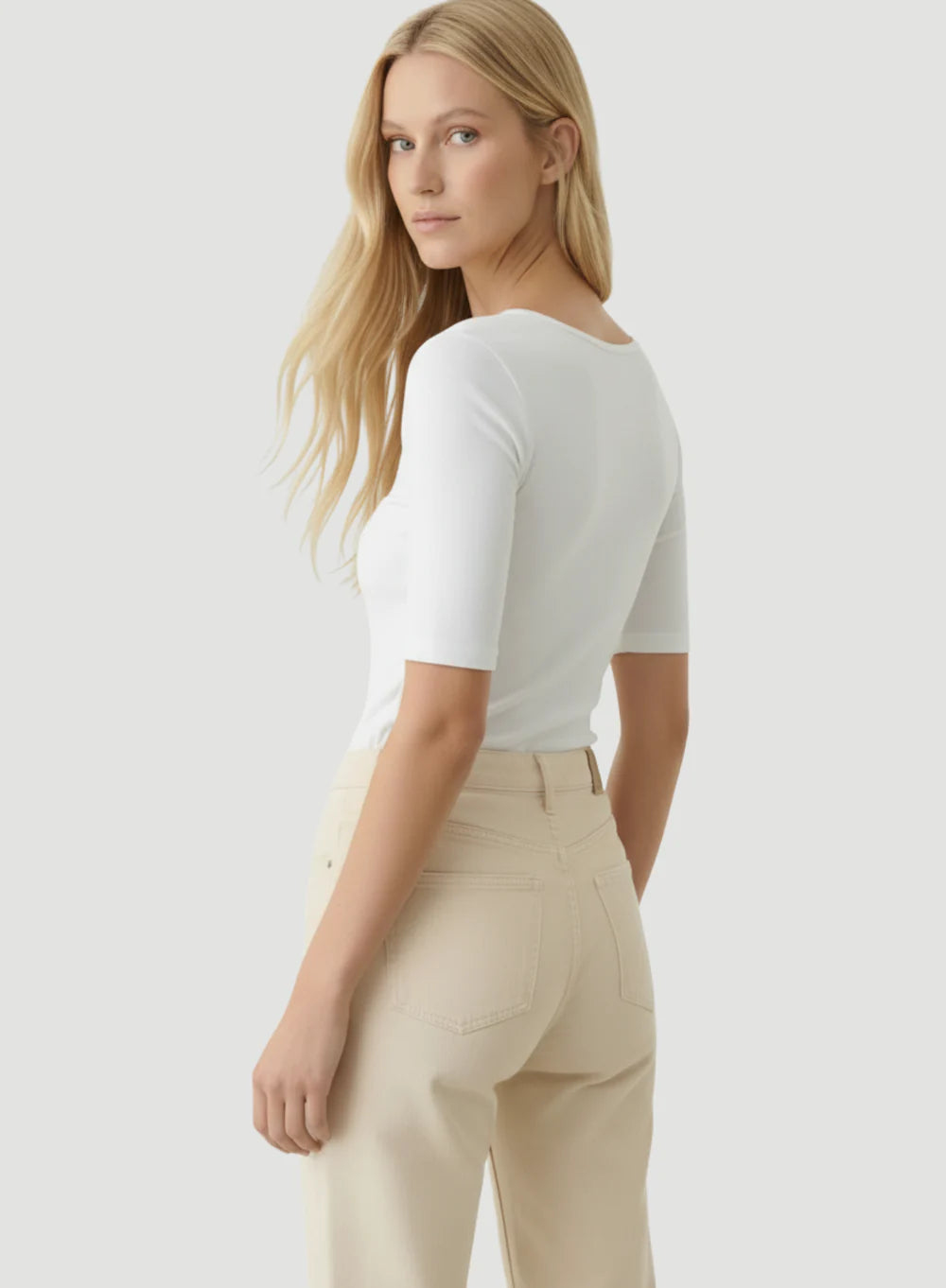SOFT TOUCH ELBOW SLEEVE SCOOPNECK
