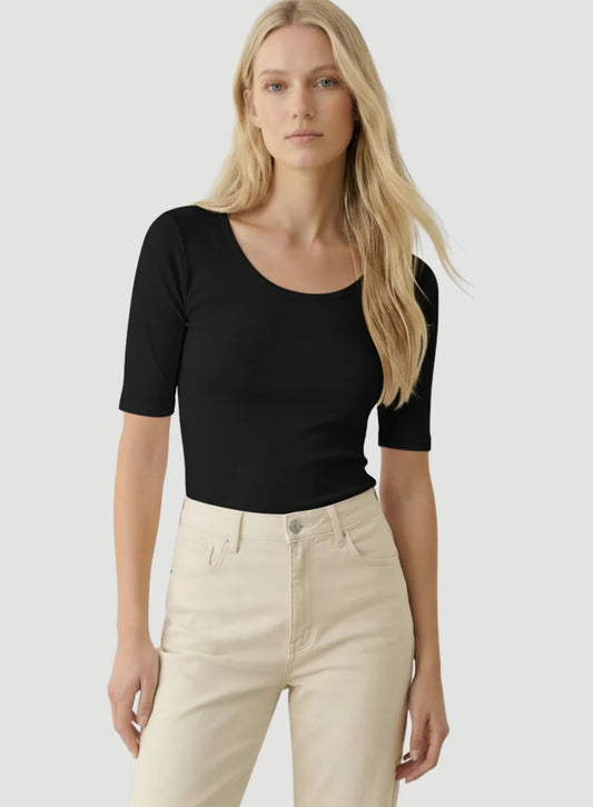 SOFT TOUCH ELBOW SLEEVE SCOOPNECK