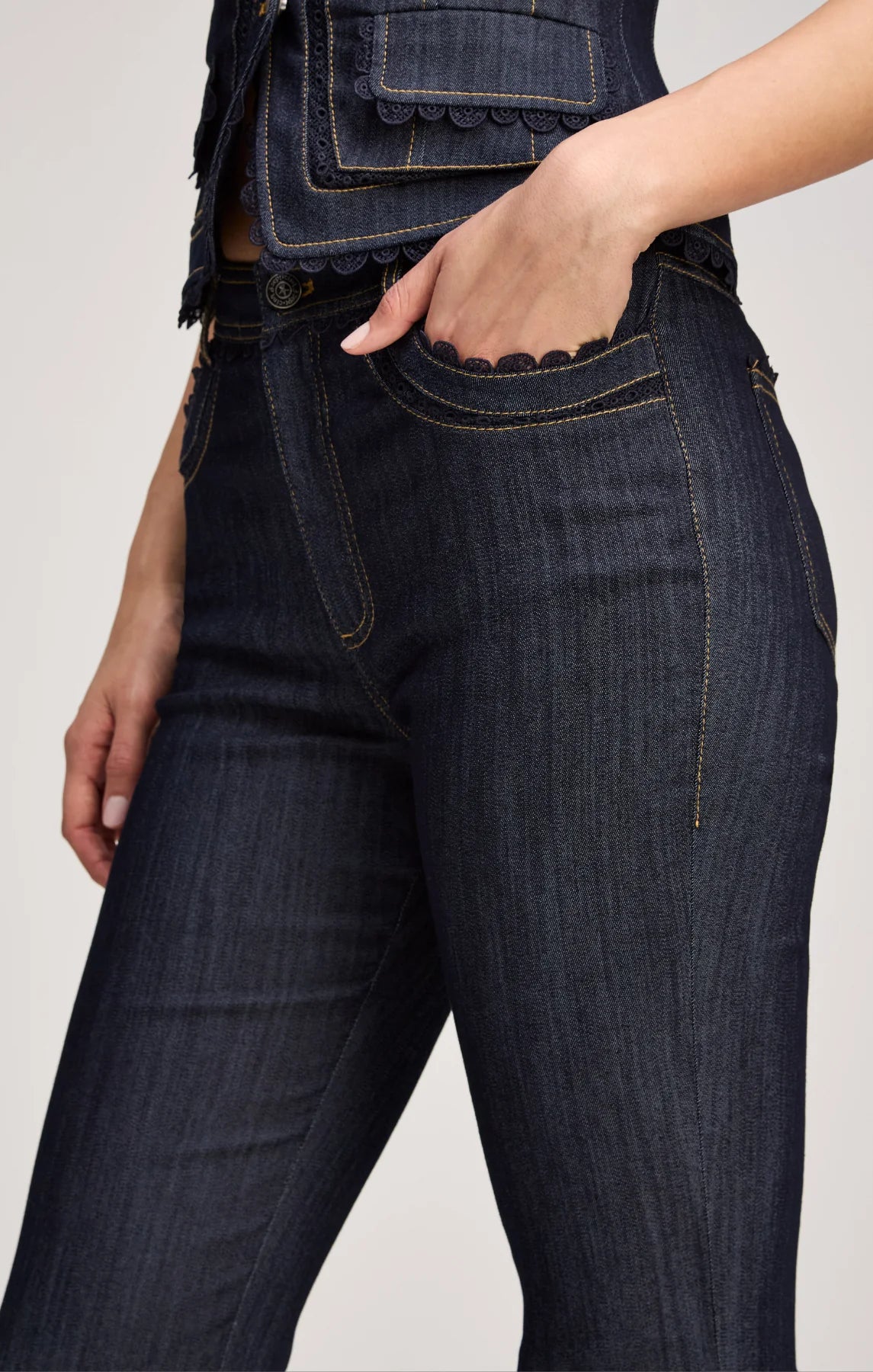 Guipure Lace Cropped Stevie Jeans