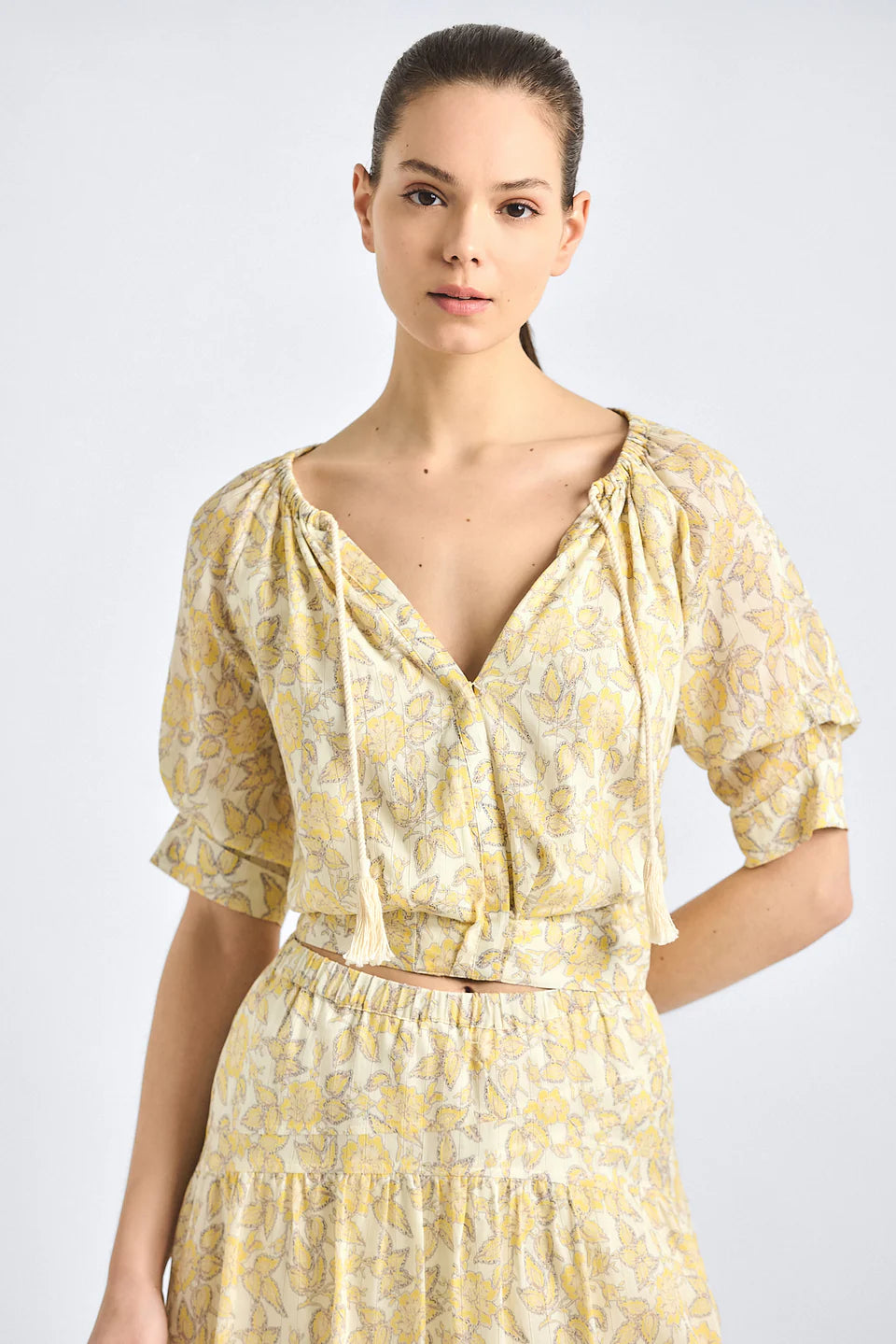 SURI TUCK FRONT TOP