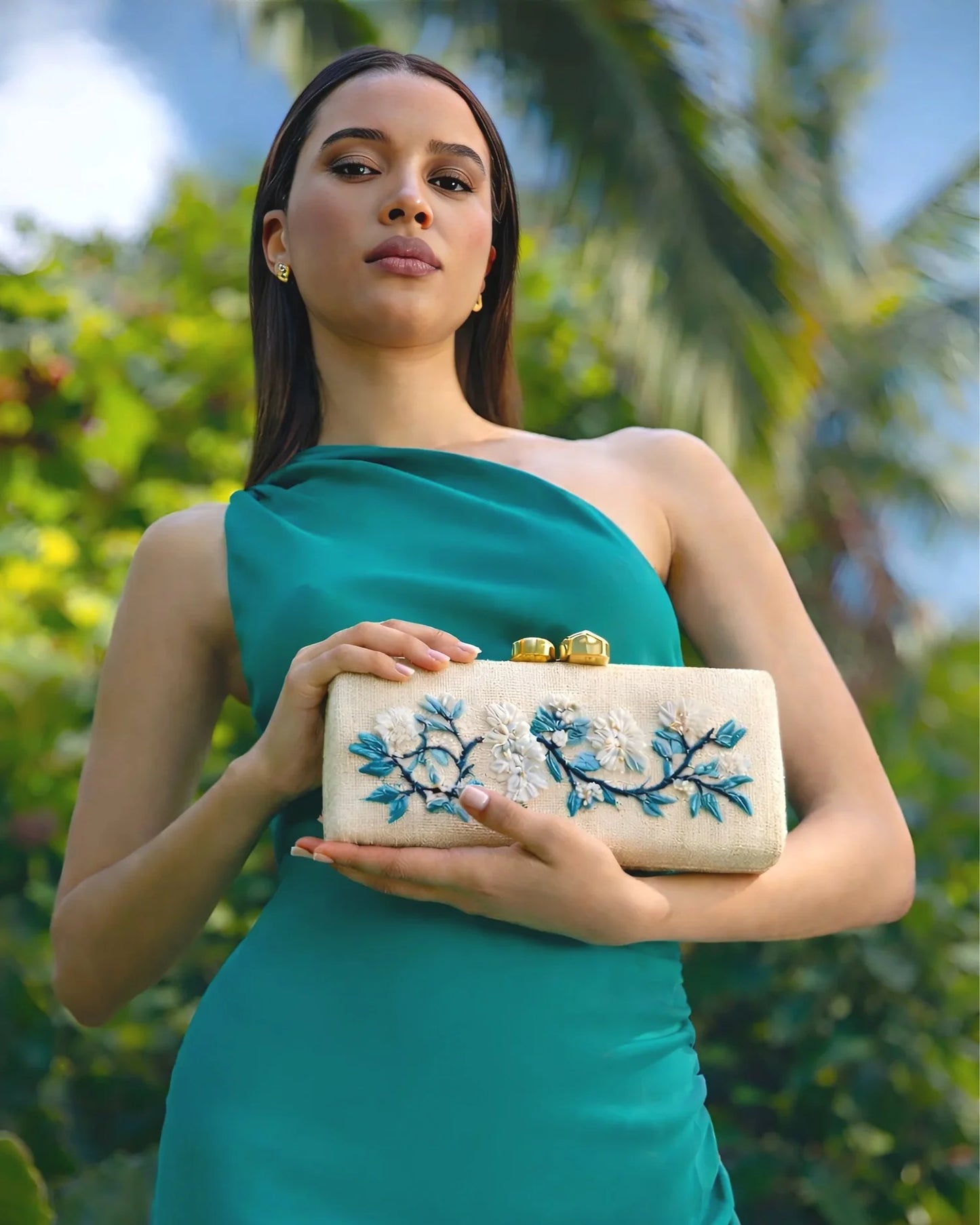 BLUE FLORAL ALESSANDRA CLUTCH