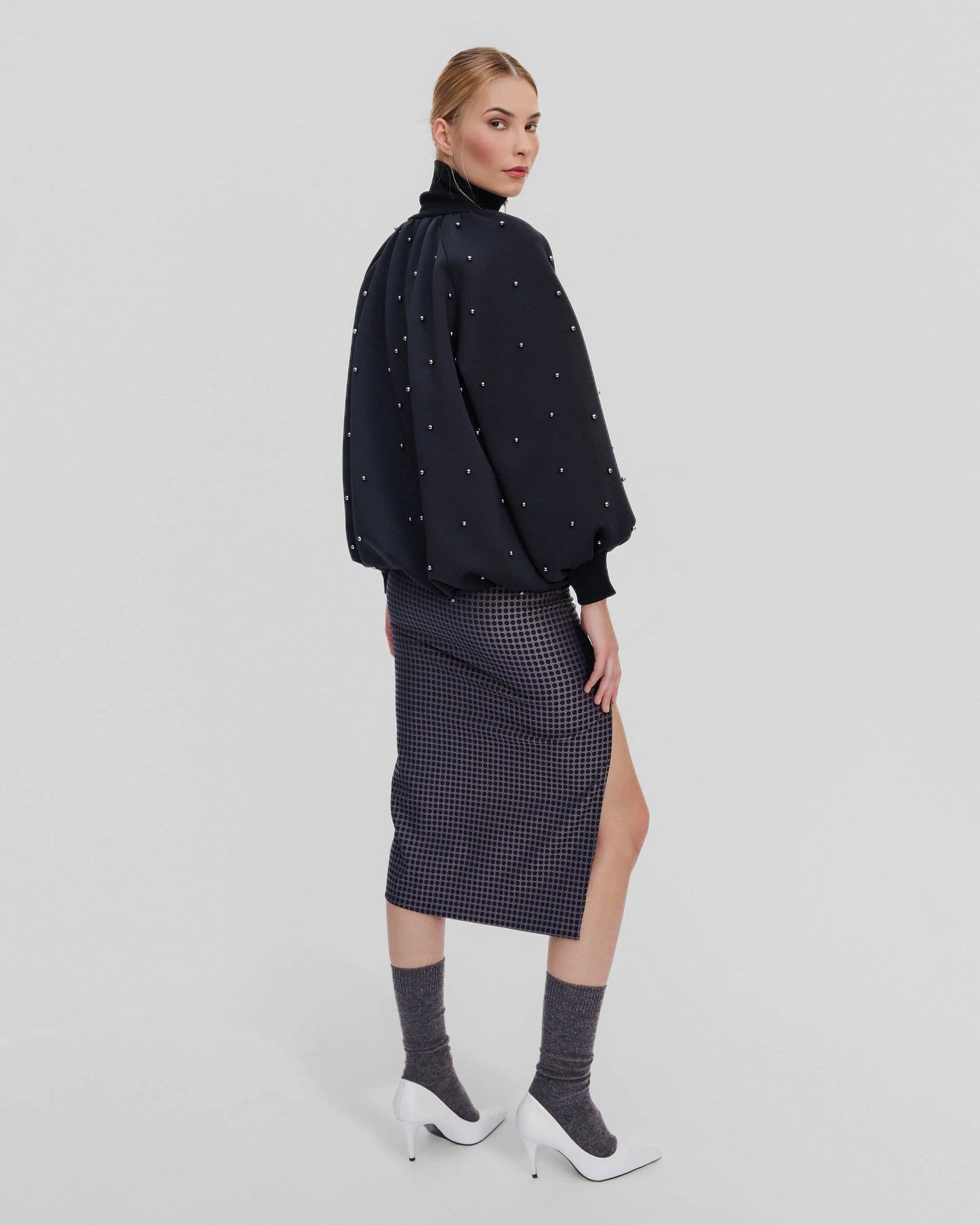 Black Leucothea Scuba Pearly Bomber