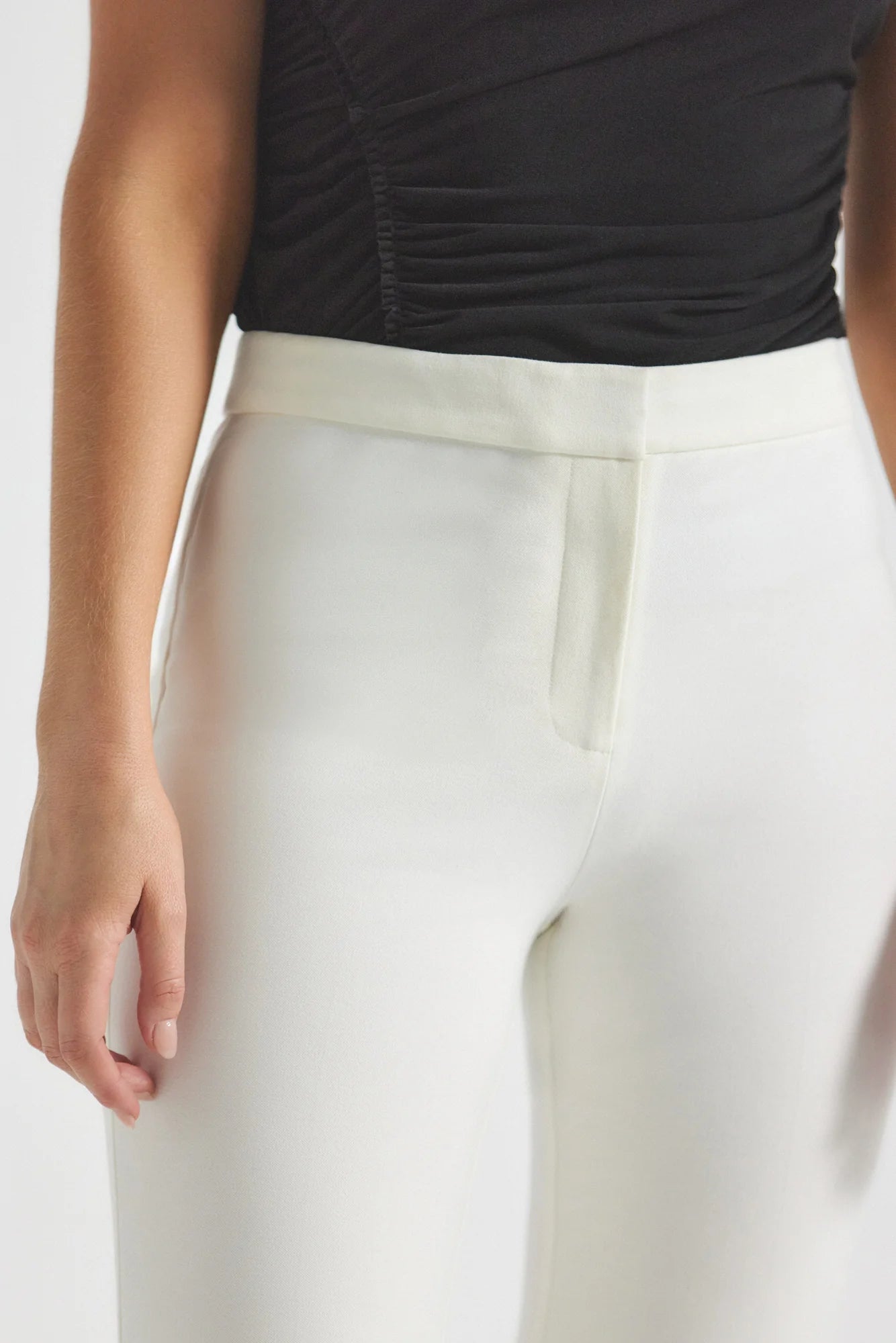 SOFT WHITE CROSBY FLARE TROUSER